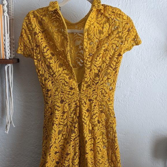 Zara Basic Yellow Floral Dress - Picture 4 of 8